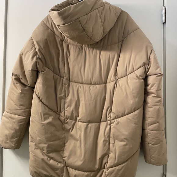 Water Resistant Hooded Cozy Duvet Puffer Jacket In Rich Camel - Picture 5 of 7